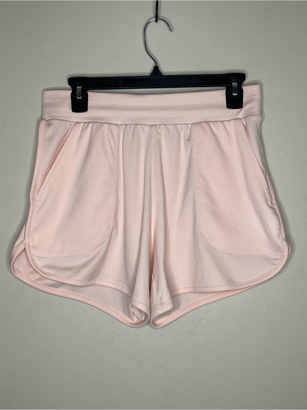 Nike Women's Soft Knit Pink 4” Shorts size M EUC